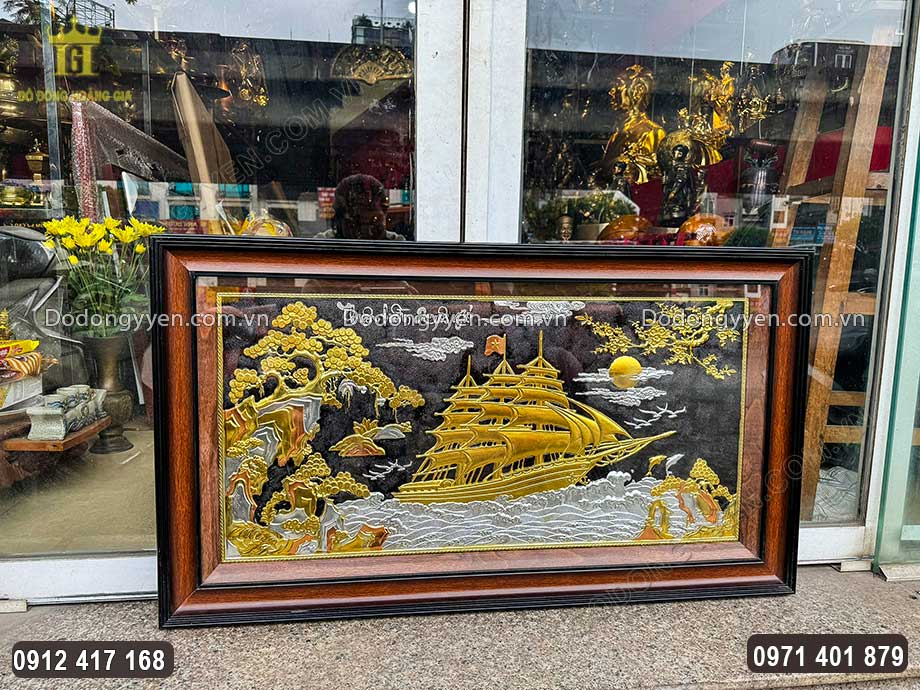 Khung tranh bằng gỗ tự nhi&ecirc;n cao cấp